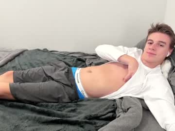 man cam collegeboiaz image #4028120