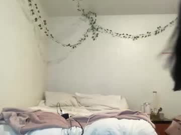 girl cam princesskyliesangel image #4689651