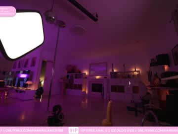 girl cam hannahjames710 image #2700568