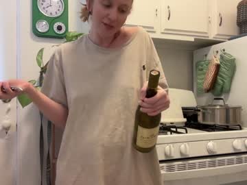 girl cam pretendlunch image #3758221