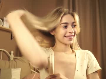 girl cam cuteelsa_ image #3501923