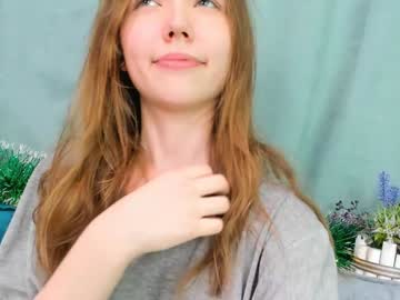 girl cam fly_best image #4681226
