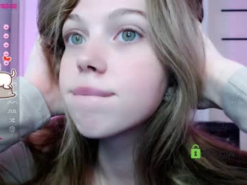 girl cam small_blondee image #2215205