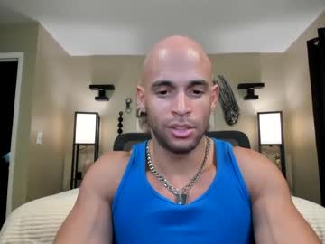 man cam seanzevran image #4076920