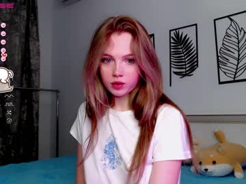 girl cam small_blondee image #2206163