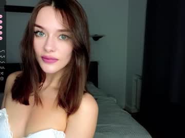 girl cam predatory_eyes image #4222393
