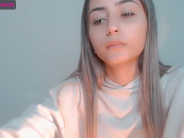 girl cam gummy_bear7 image #850654