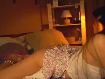 girl cam cuteelsa_ image #4053096