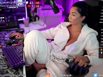 girl cam evelyne92 image #3714568