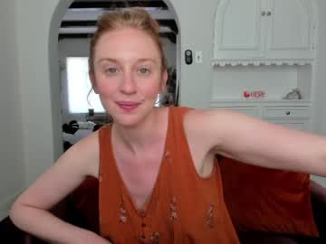 girl cam pretendlunch image #1147752