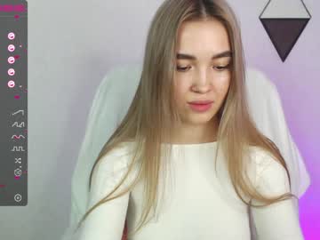 girl cam yourvirusqueen_ image #1431711