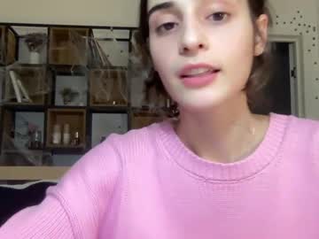 girl cam wonderland_stia image #3694764