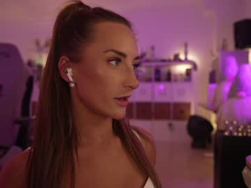 girl cam hannahjames710 image #3930935