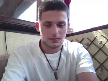 man cam roberto_twink1 image #3031085